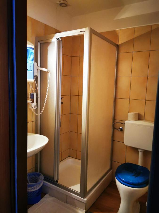 Hotel Goldene Krone 미스텔베크 외부 사진